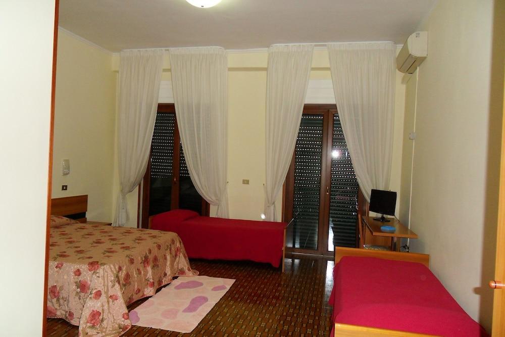 Hotel Astoria Pompeji Kültér fotó