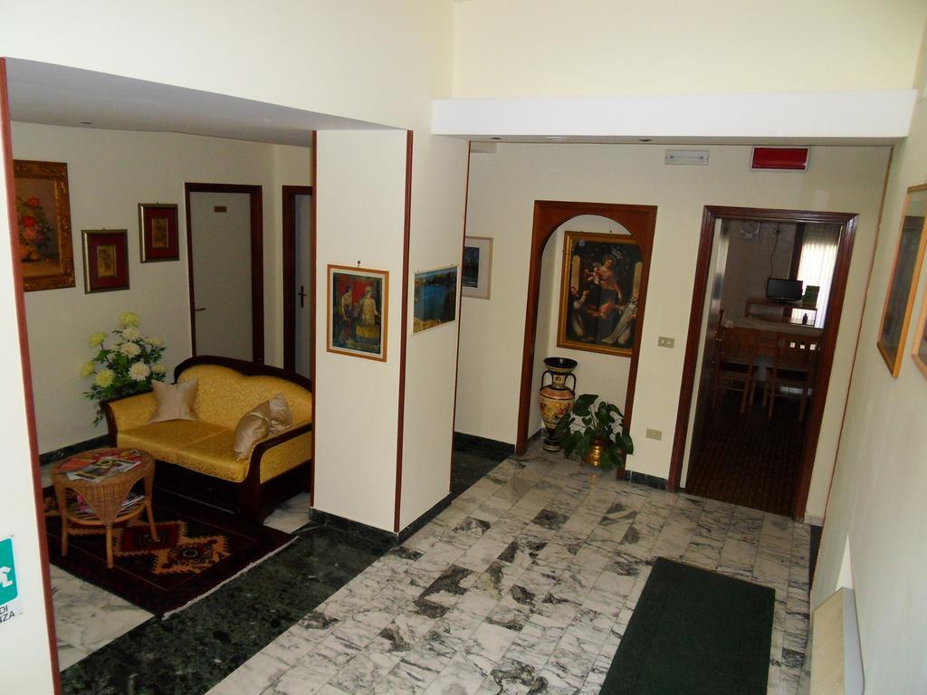 Hotel Astoria Pompeji Kültér fotó