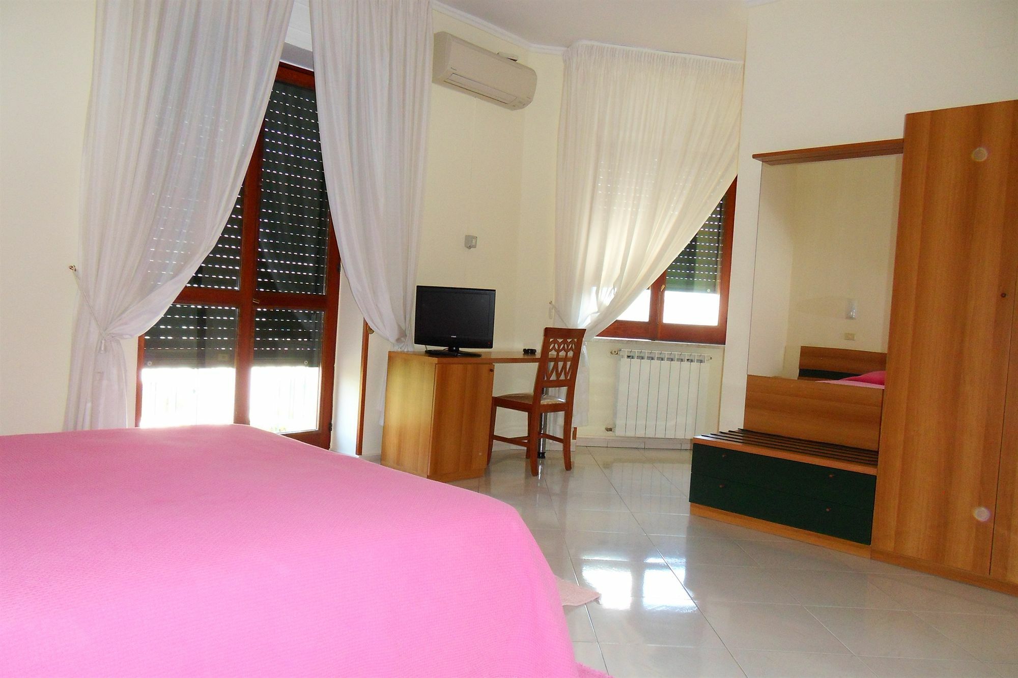 Hotel Astoria Pompeji Kültér fotó